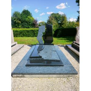 MONUMENT F407 EN LABRADOR BLEU ET INDIAN ABSOLUTE BLACK