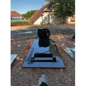 MONUMENT A401 en REGAL BLAKC